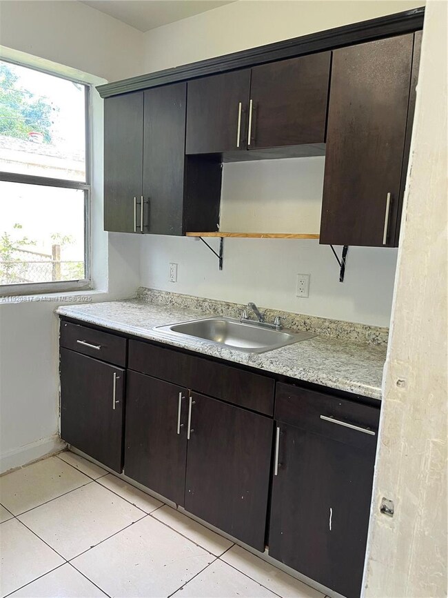 14155 NE 14th Ave unit C, North Miami, FL 33161 - photo 3