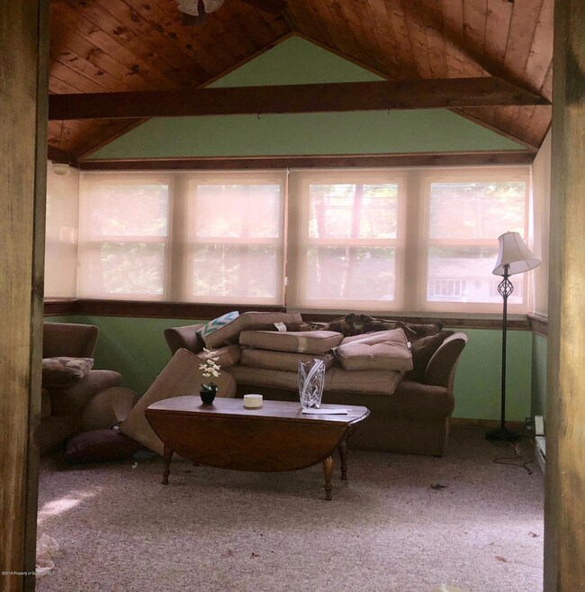 59 Wallenpaupack Dr, Lake Ariel, PA 18436 - photo 3