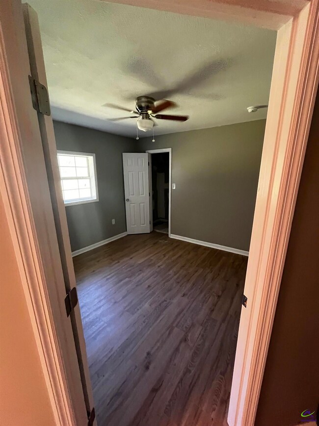 805 S 3rd St, Warner Robins, GA 31088 - photo 7