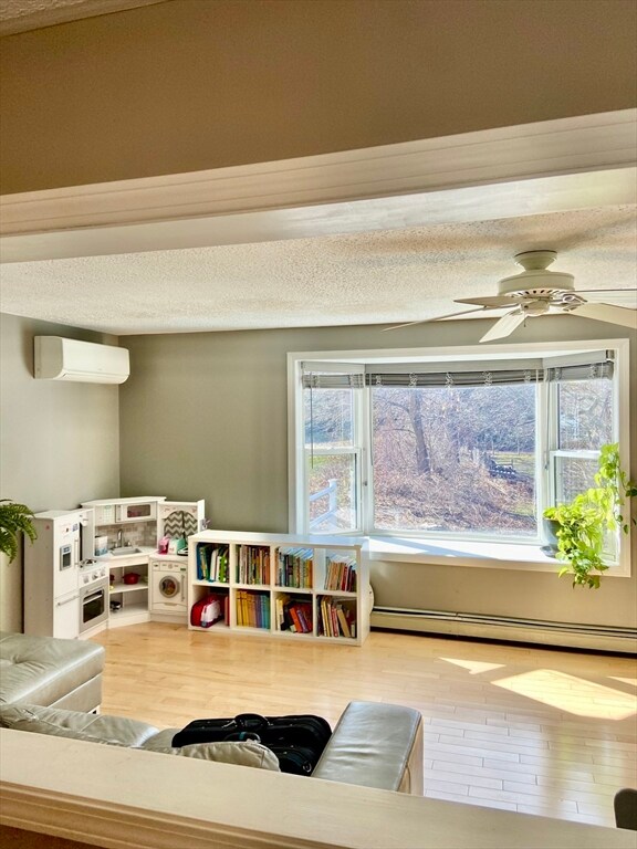 19 Meadowbrook Dr, Sunderland, MA 01375 - photo 2