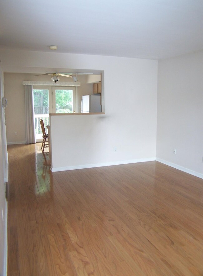 552 Briarwood Dr, Dyer, IN 46311 - photo 2