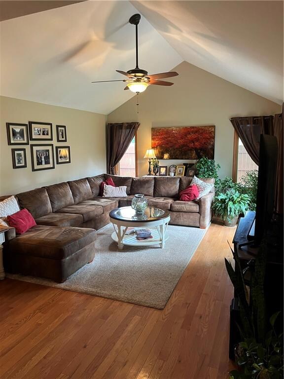 3533 Berkdale Dr, Columbus, IN 47203 - photo 3