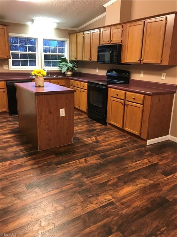 6759 Coltrane Mill Rd, Greensboro, NC 27406 - photo 6