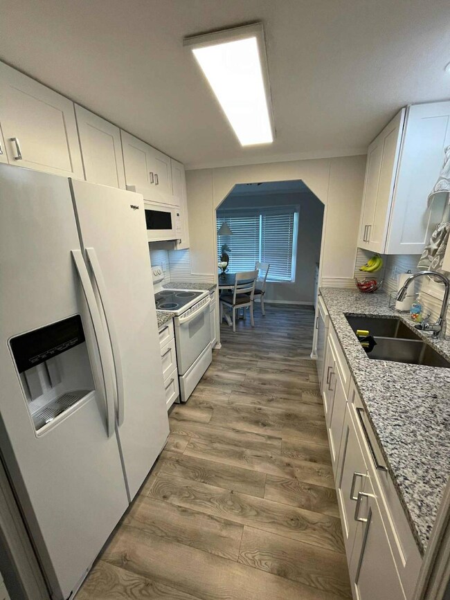 19329 Cedar Crest Ct unit 10-G, North Fort Myers, FL 33903 - photo 4