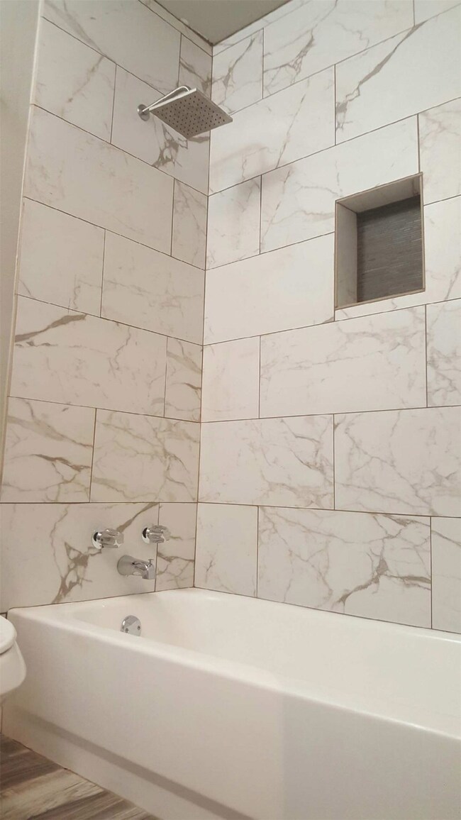 605 Enid St, Houston, TX 77009 - photo 2