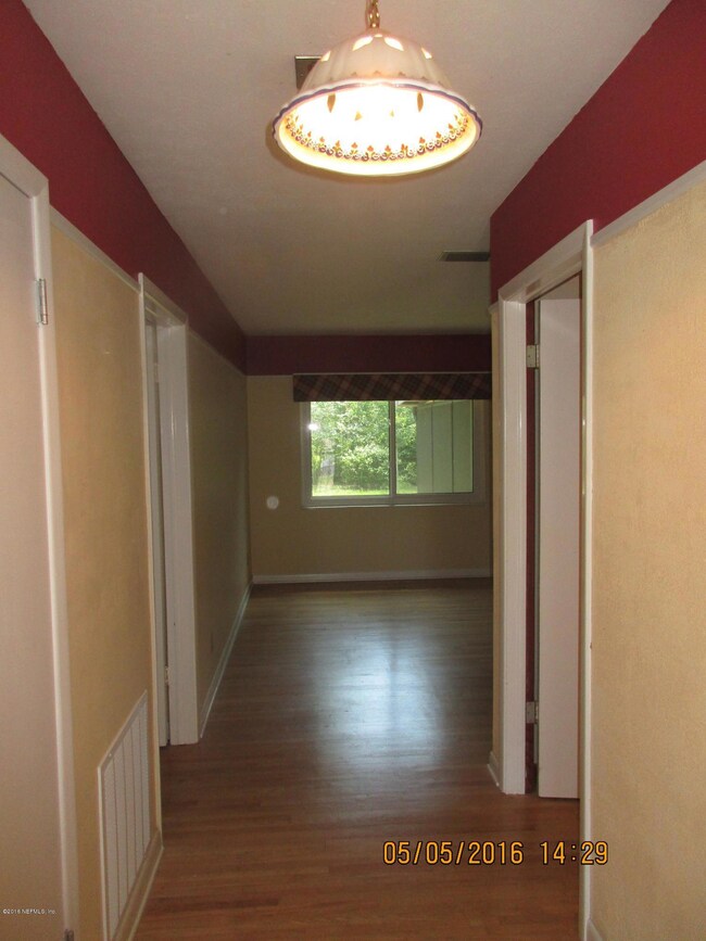 6960 Hanson Dr N, Jacksonville, FL 32210 - photo 5