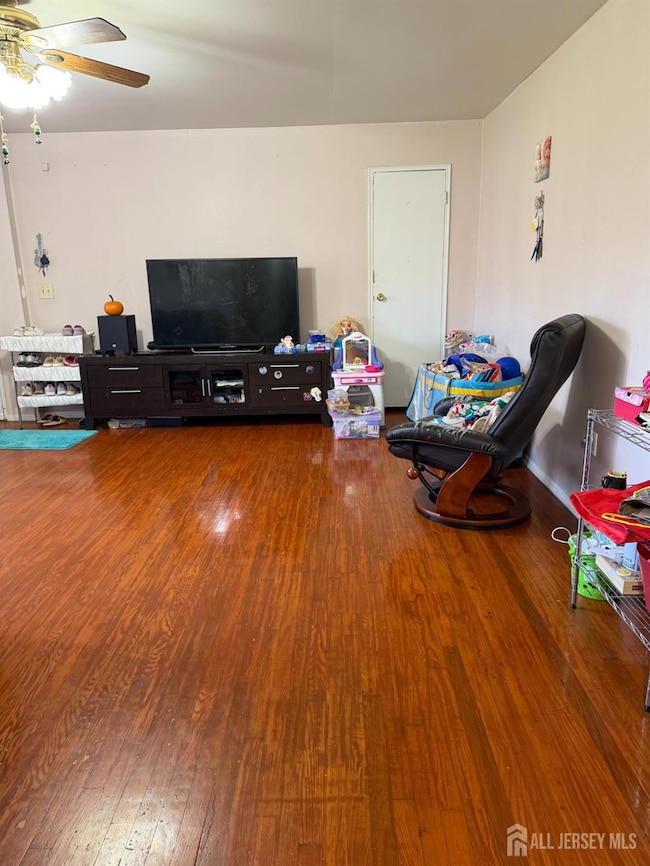 55 Gill Ln unit 51, Iselin, NJ 08830 - photo 2