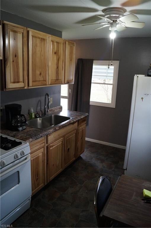 2583 E 39th St, Lorain, OH 44055 - photo 5