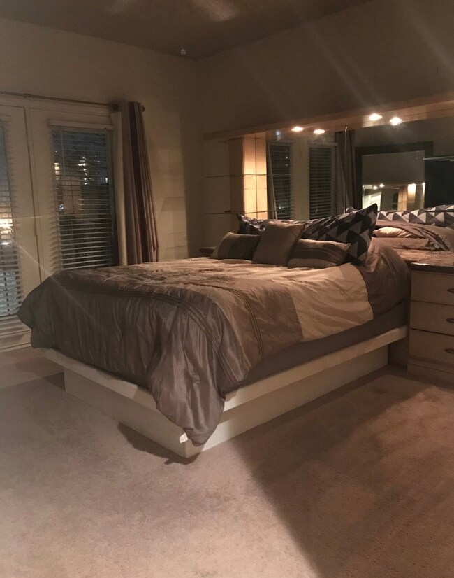 2400 Mccue Rd unit 326, Houston, TX 77056 - photo 4