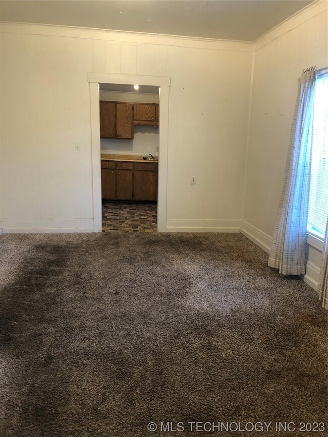618 N Collins Ave, Okmulgee, OK 74447 - photo 4