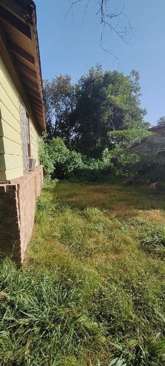 2115 Melbourne St, Houston, TX 77026 - photo 3