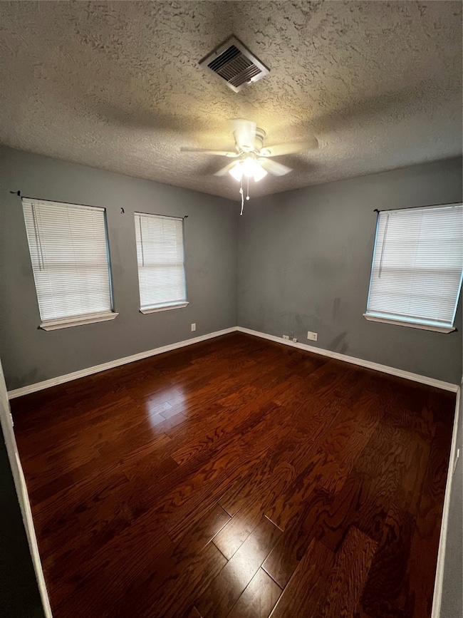 Primary bedroom 1