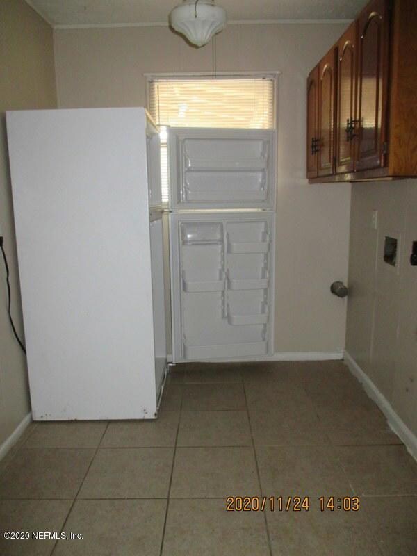 6504 Lucente Dr, Jacksonville, FL 32210 - photo 6