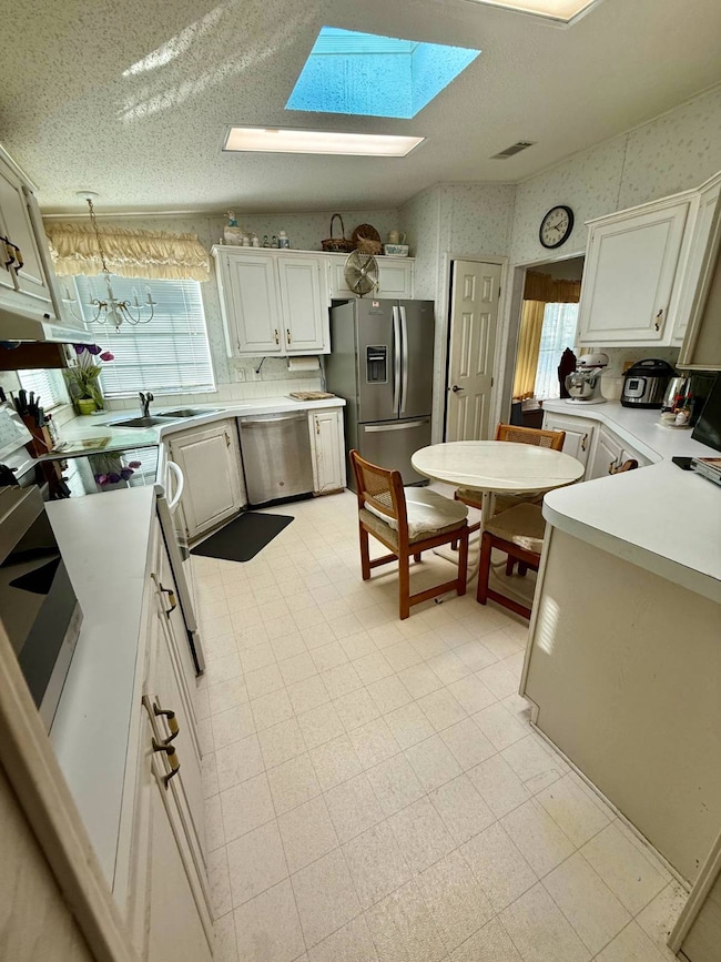 513 Lake Kerry Dr, St. Cloud, FL 34769 - photo 3