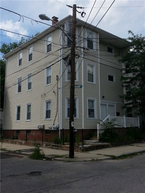 42 Malbone St, Providence, RI 02908 - photo 2