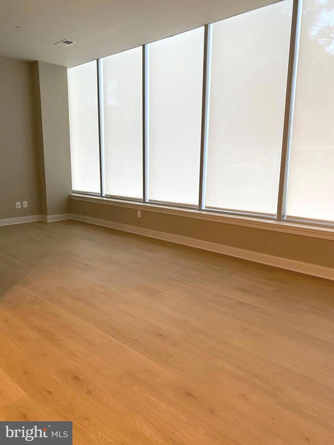 20-21 Arch St unit 108, Philadelphia, PA 19103 - photo 3