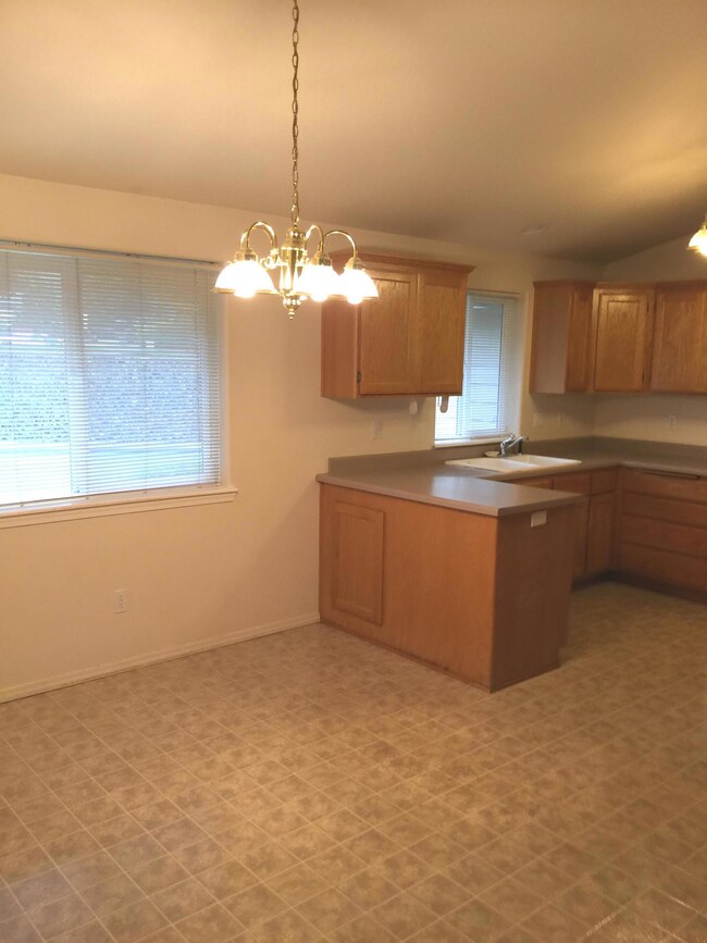 Kitchen . Dining