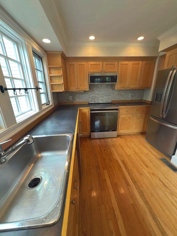 57 Kinnaird St unit 57, Cambridge, MA 02139 - photo 7