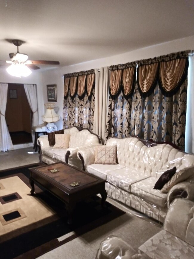 1805 Anthony Rd4
