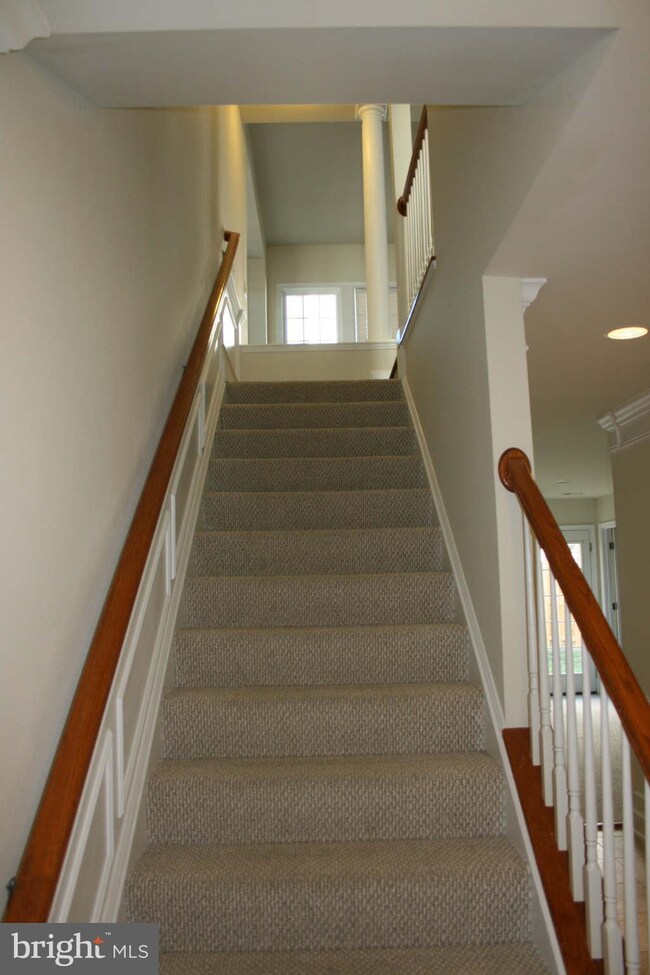 14659 Crossfield Way unit 165A, Woodbridge, VA 22191 - photo 3