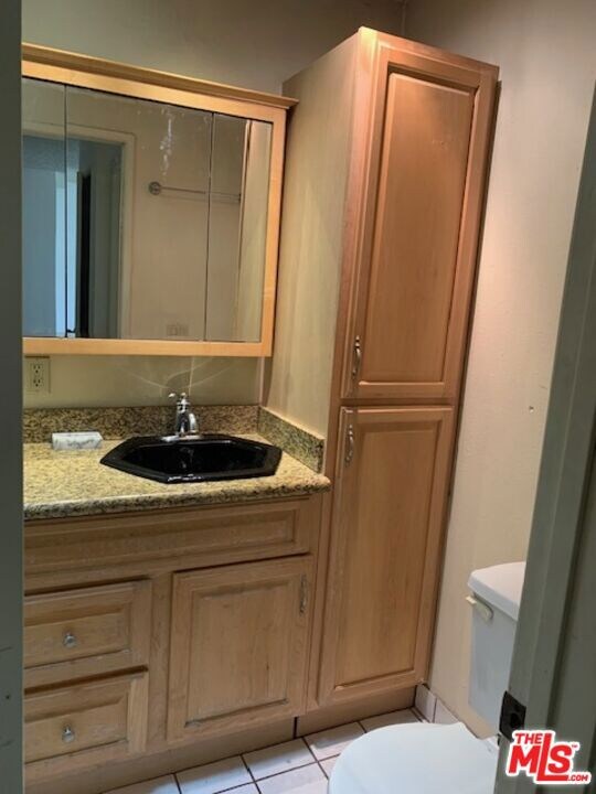 BA Sink/Closet