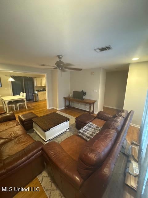 9 40th St, Gulfport, MS 39507 - photo 2