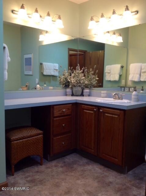 17949 Hidden Dunes Ln unit A, Spring Lake, MI 49456 - photo 4