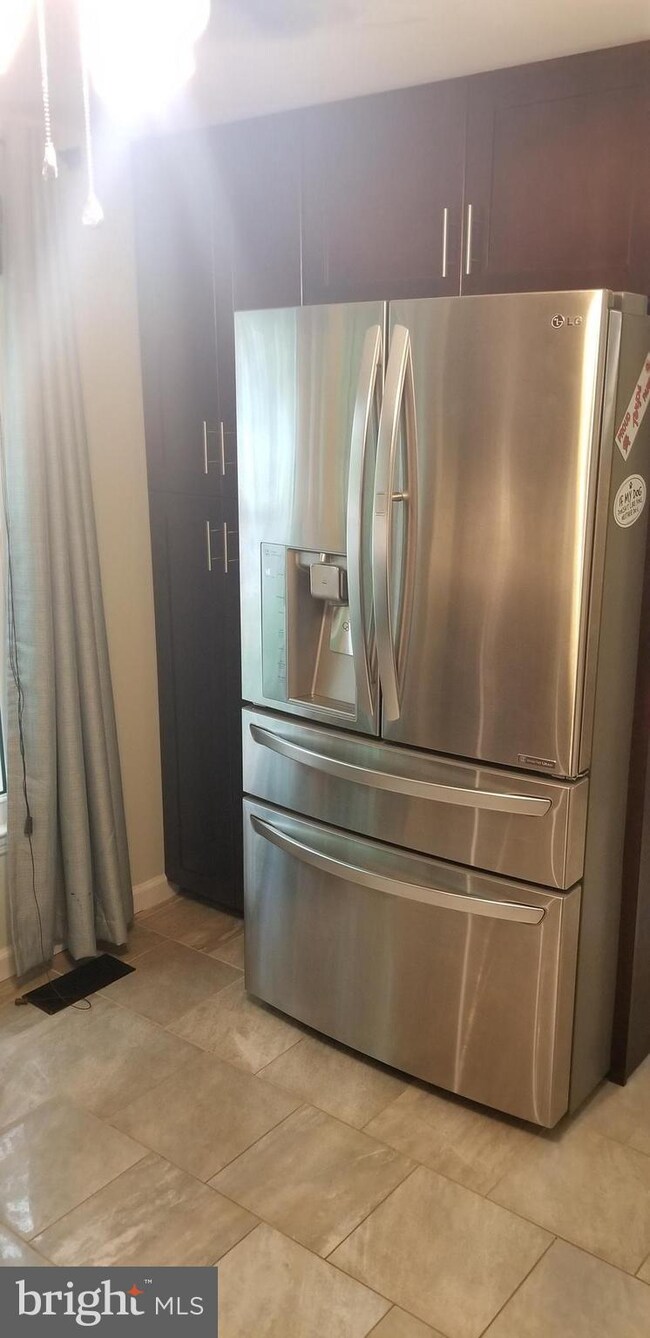 3623 Autumn Glen Cir, Burtonsville, MD 20866 - photo 4