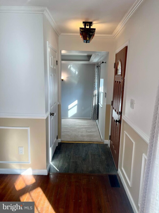 8516 Briarcroft Ln, Laurel, MD 20708 - photo 3