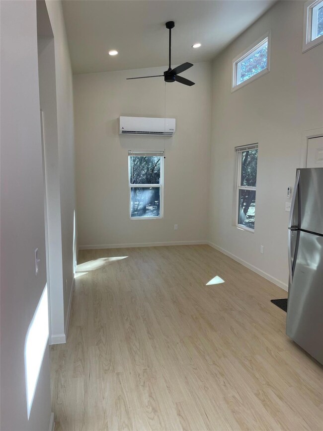 23081 Nameless Rd unit I, Leander, TX 78641 - photo 7