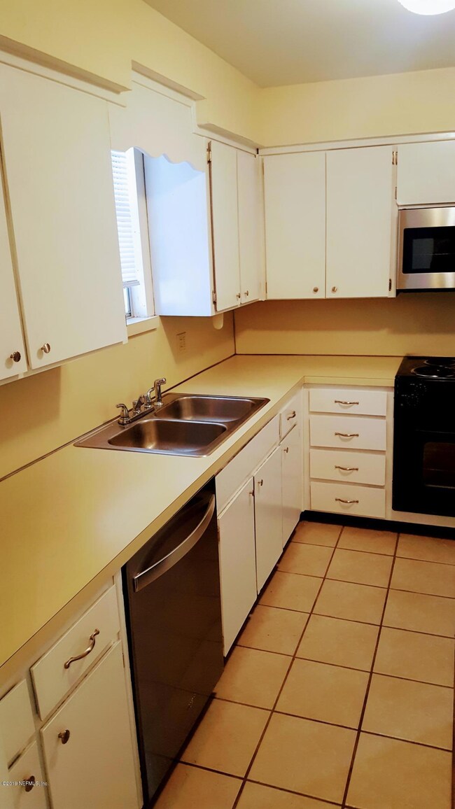 1768 El Camino Rd unit 3, Jacksonville, FL 32216 - photo 6