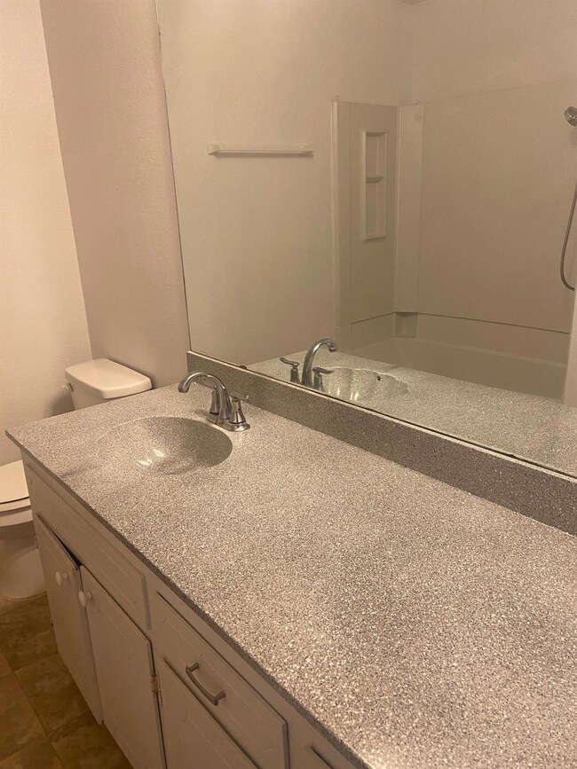 4626 Marlboro Dr, Abilene, TX 79606 - photo 5