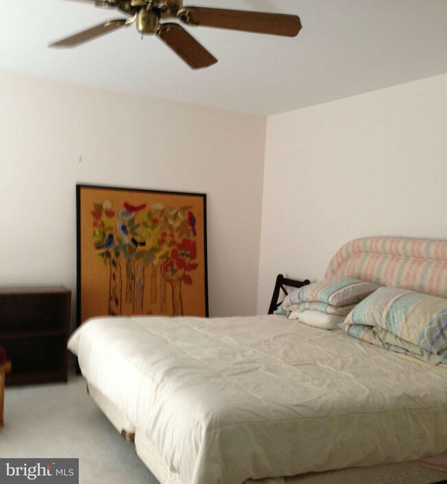 3041 Fallstaff Rd unit 402D, Baltimore, MD 21209 - photo 7