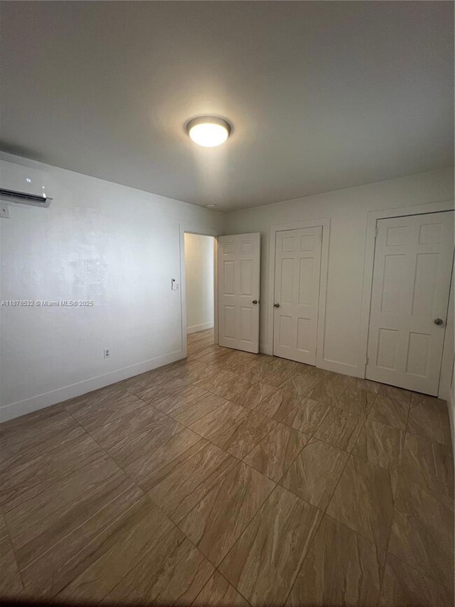 11 Sidonia Ave unit 1, Coral Gables, FL 33134 - photo 5