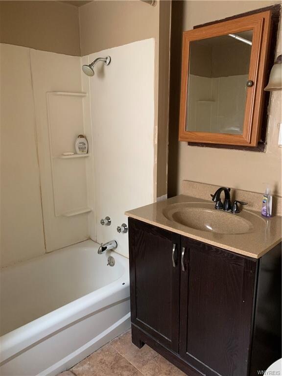 1st floor bathroom