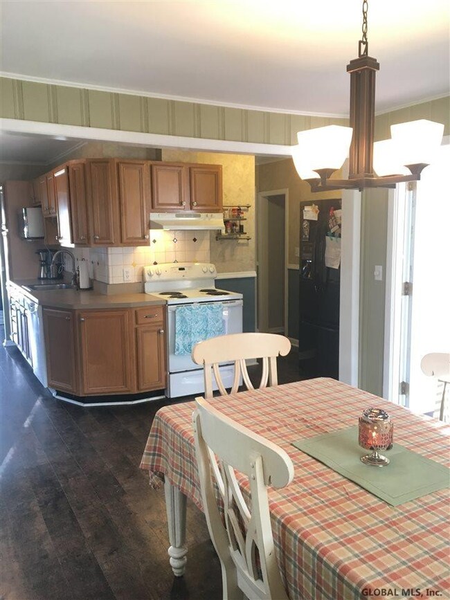 16 Miracle Ln, Albany, NY 12211 - photo 6