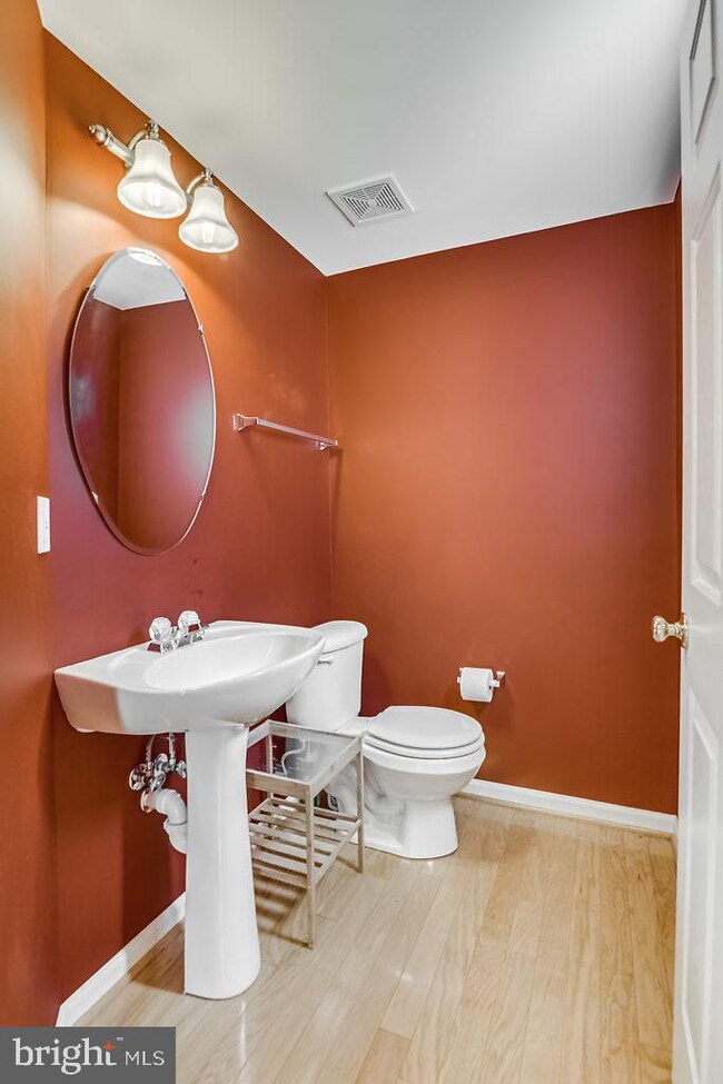 3629 Madison Ln, Falls Church, VA 22041 - photo 6