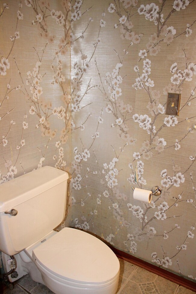 1843 W Case Rd, Columbus, OH 43235 - photo 4