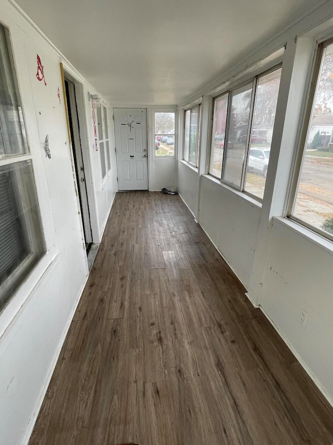 24646 Tuscany Ave, Eastpointe, MI 48021 - photo 4