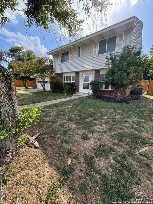 727 Pebblebrook Dr, San Antonio, TX 78220 - photo 3