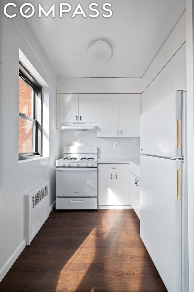 Walden Terrace unit 11 H, Rego Park, NY 11374 - photo 5