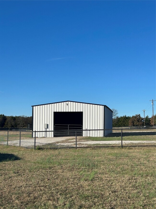 128 Blackjack Rd, Valley View, TX 76272 - photo 7