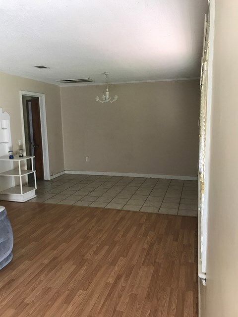 824 Daughtry Ave N, Douglas, GA 31533 - photo 4