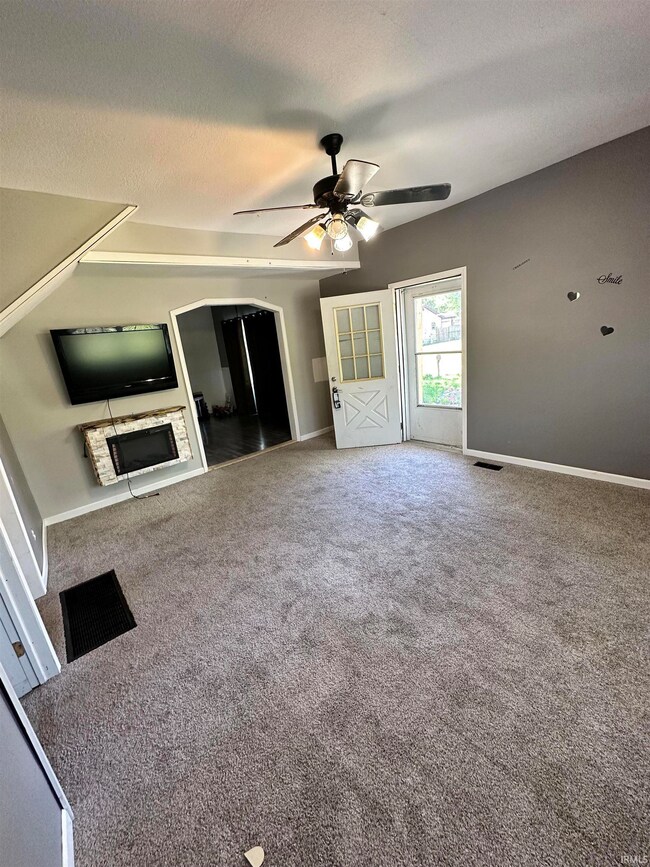 455 Congress St, Wabash, IN 46992 - photo 2