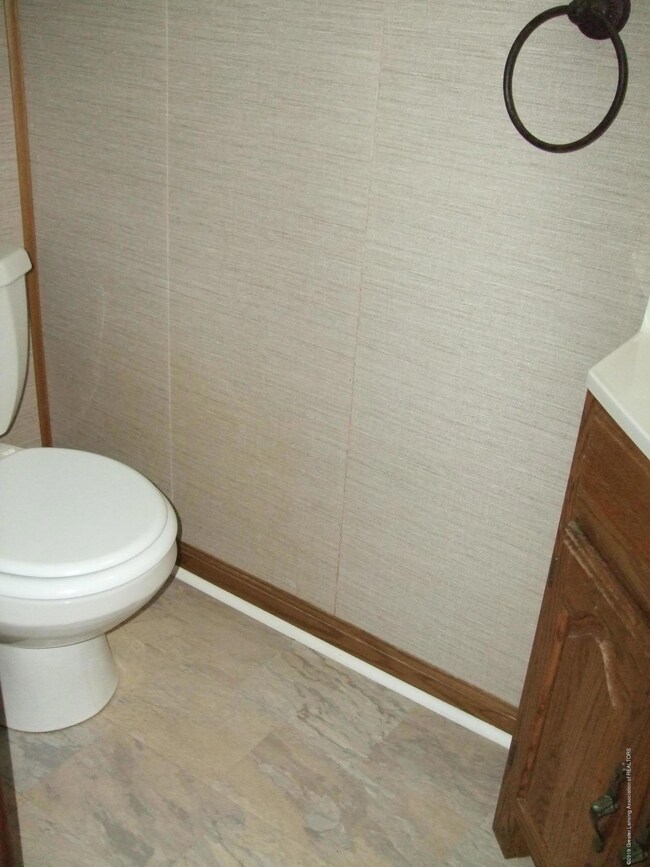 1238 Climax St, Lansing, MI 48912 - photo 7