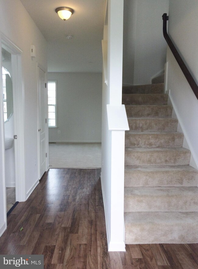 85 Creekwood Dr, Greencastle, PA 17225 - photo 2