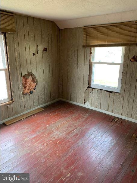 25207 Cascade Rd, Cascade, MD 21719 - photo 4