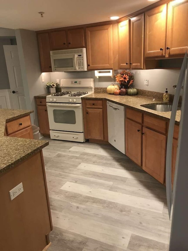 3 Sterling Hill Ln unit 324, Exeter, NH 03833 - photo 7