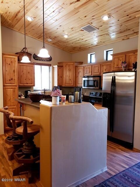 003_Kitchen