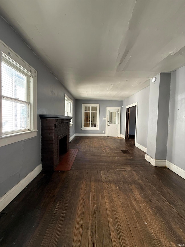 1010 W Wolf Ave, Elkhart, IN 46516 - photo 5